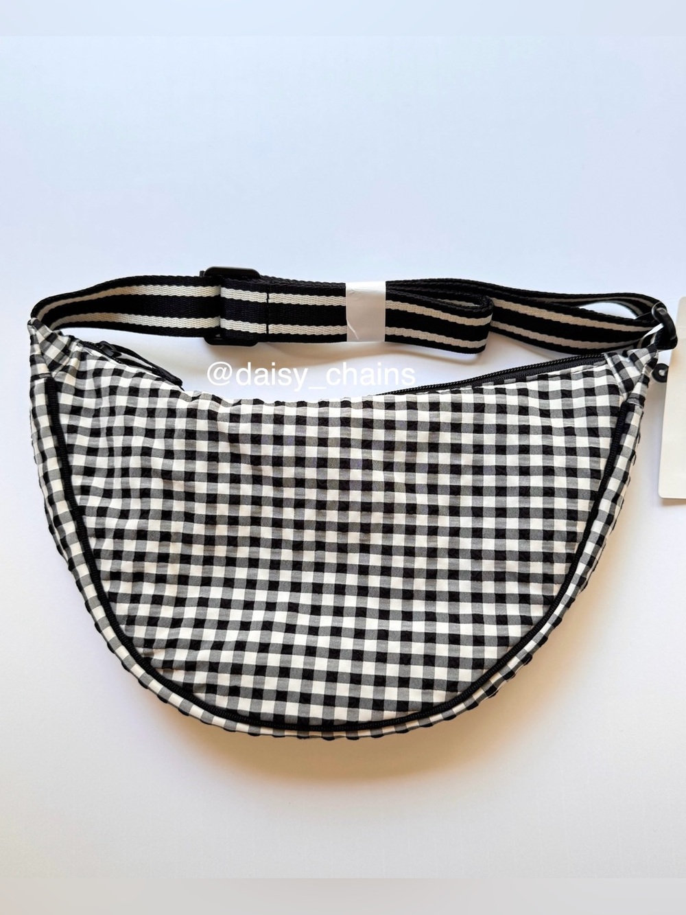 Uniqlo Round Mini Shoulder Bag
